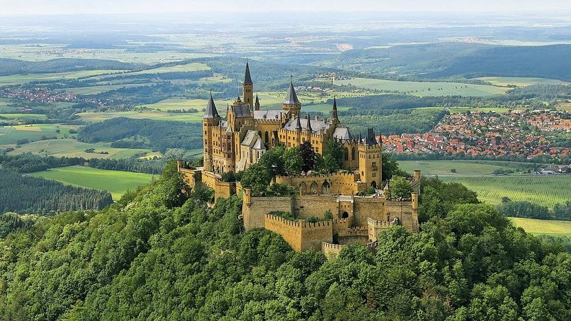 Burg Hohenhundersingen, Germany